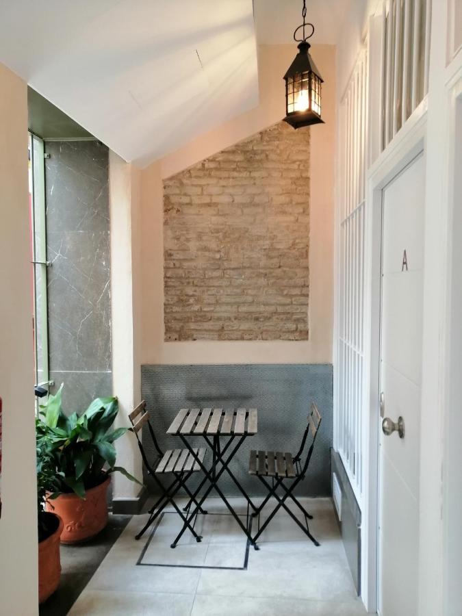 Ferienwohnung SALOTUR Sierpes Sevilla Exterior foto